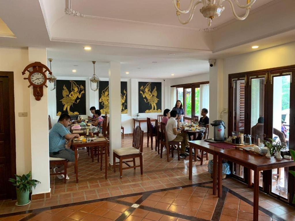 โรงแรมวิลลา โด ริเวียเรส หลวงพระบาง ภายนอก รูปภาพ